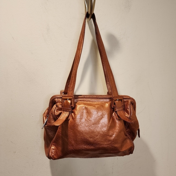 HOBO International Metallic double Handles strap Bag - Picture 2 of 13